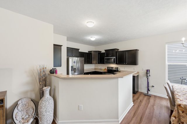 5812 Trail Creek Drive, Dublin, OH 43016