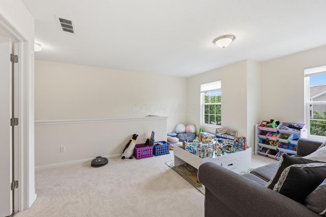 5812 Trail Creek Drive, Dublin, OH 43016