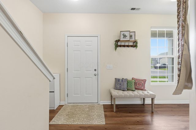 5812 Trail Creek Drive, Dublin, OH 43016