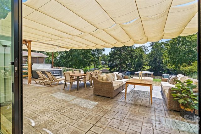 7834 Green Cove Court, Denver, NC 28037