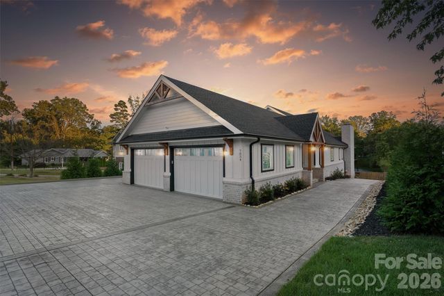 7834 Green Cove Court, Denver, NC 28037