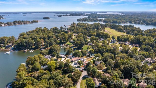 7834 Green Cove Court, Denver, NC 28037
