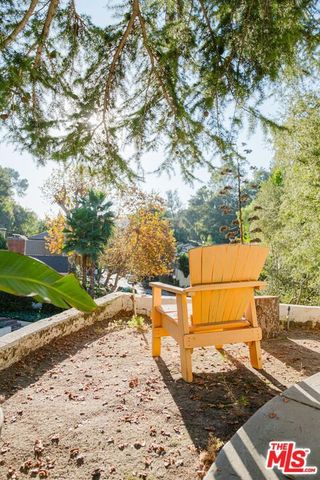 3015 N Beachwood Drive, Los Angeles, CA 90068