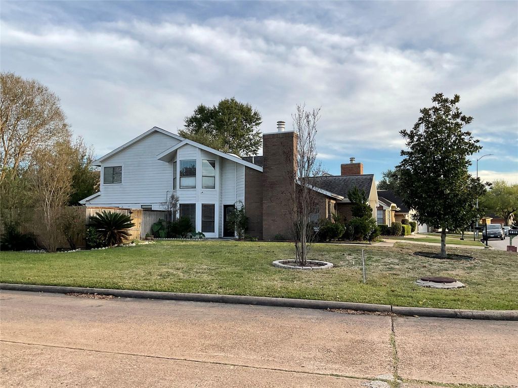 3103 Ashford Bend Drive, Houston, TX 77082