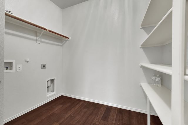 921 Penny Royal Court, Arlington, TX 76002