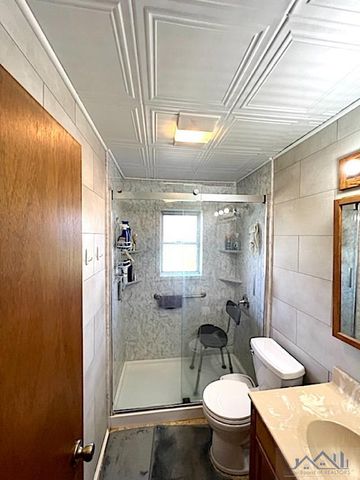 250 East 16th Street, Larose, LA 70373