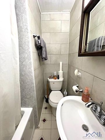 250 East 16th Street, Larose, LA 70373