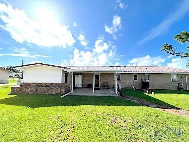 250 East 16th Street, Larose, LA 70373