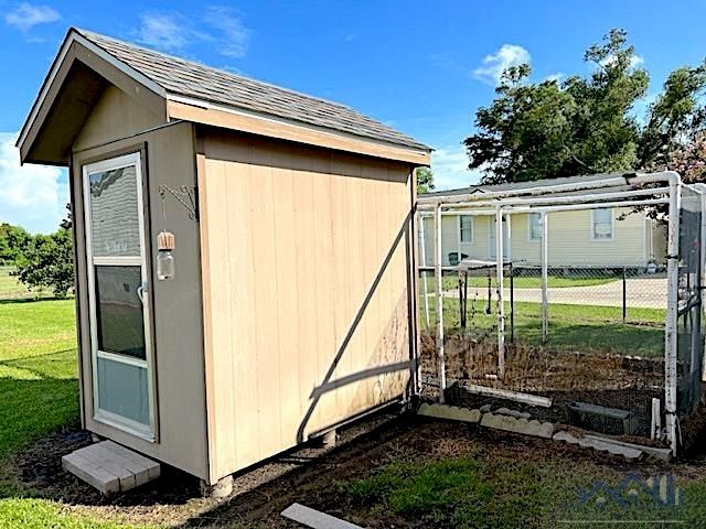 250 East 16th Street, Larose, LA 70373