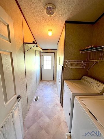 250 East 16th Street, Larose, LA 70373