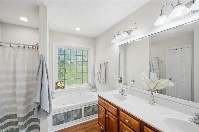 392 Arbor Trail, Thomasville, NC 27360