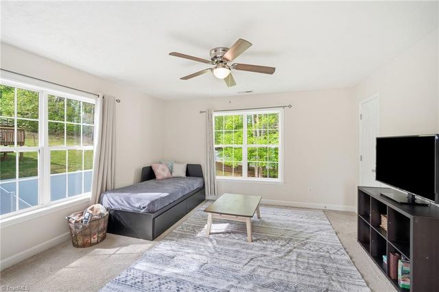 392 Arbor Trail, Thomasville, NC 27360