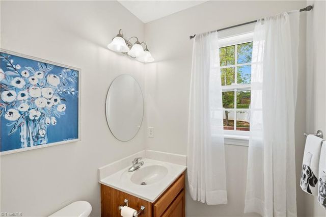 392 Arbor Trail, Thomasville, NC 27360