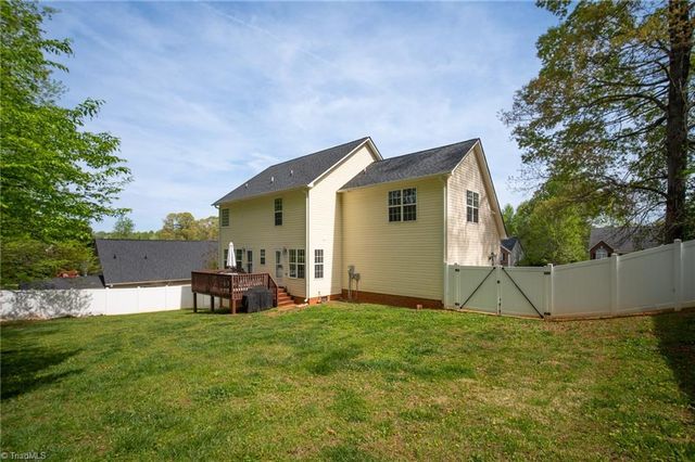 392 Arbor Trail, Thomasville, NC 27360