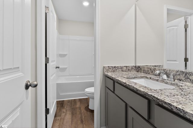 101 Spring Knoll Way, Fountain Inn, SC 29644