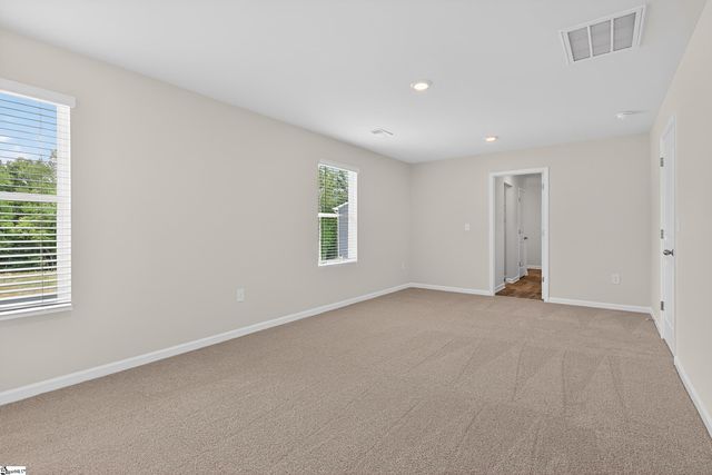 101 Spring Knoll Way, Fountain Inn, SC 29644