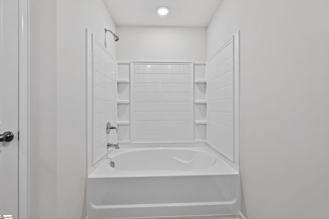 101 Spring Knoll Way, Fountain Inn, SC 29644