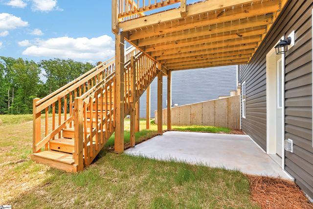 101 Spring Knoll Way, Fountain Inn, SC 29644