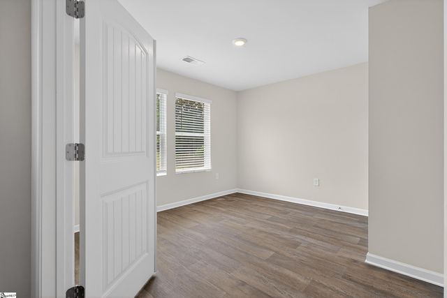 101 Spring Knoll Way, Fountain Inn, SC 29644