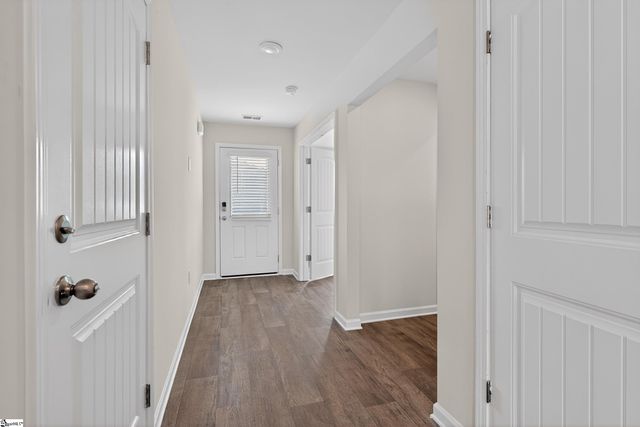 101 Spring Knoll Way, Fountain Inn, SC 29644
