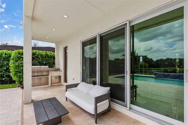 10410 Ranchette Dr, Cooper City, FL 33328