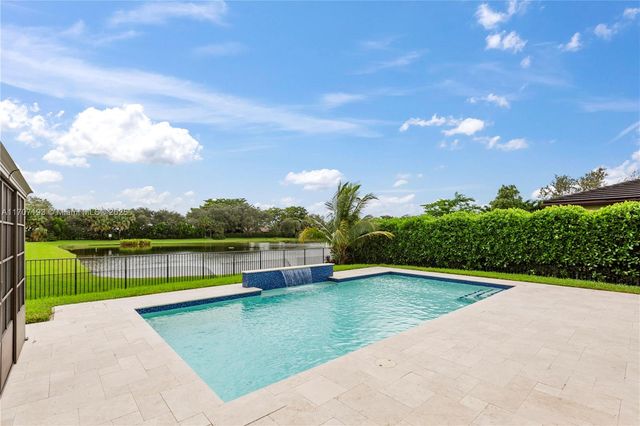 10410 Ranchette Dr, Cooper City, FL 33328