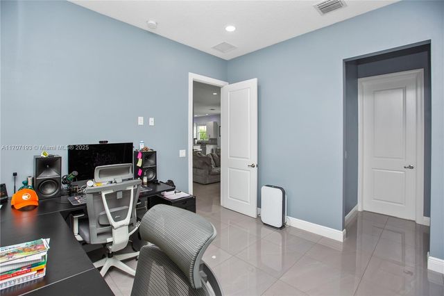 10410 Ranchette Dr, Cooper City, FL 33328
