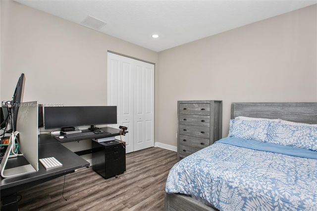 10410 Ranchette Dr, Cooper City, FL 33328