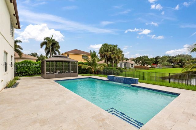 10410 Ranchette Dr, Cooper City, FL 33328