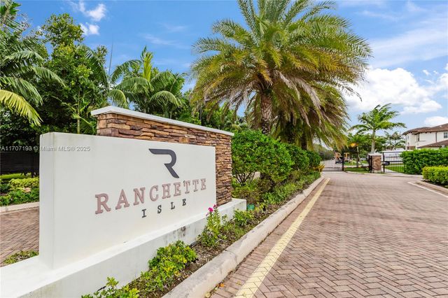 10410 Ranchette Dr, Cooper City, FL 33328