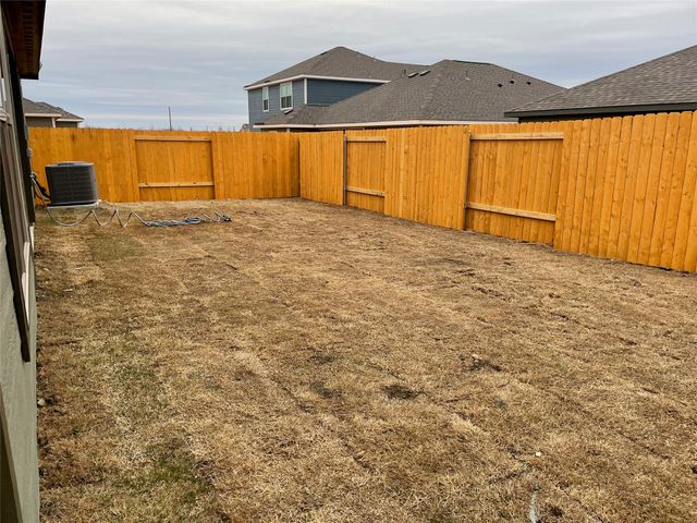 13613 Mineral Road, Ponder, TX 76259