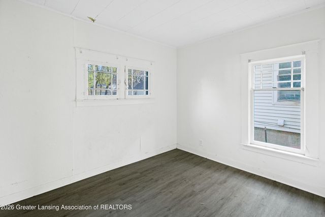 516 Smith Avenue, Lansing, MI 48910