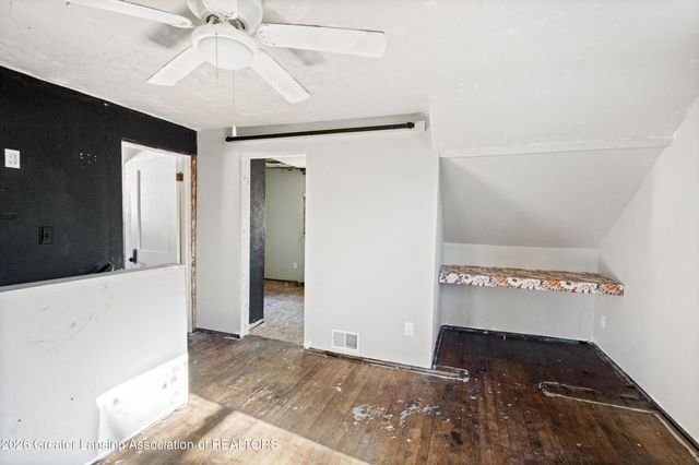 516 Smith Avenue, Lansing, MI 48910