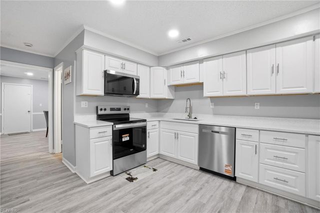 4512 Good Adams LN, Virginia Beach, VA 23455