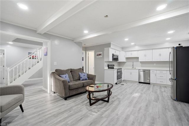 4512 Good Adams LN, Virginia Beach, VA 23455