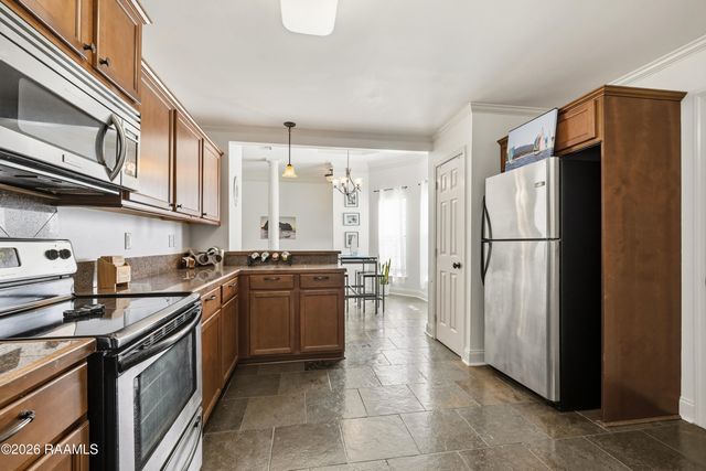 125 Tall Oaks Lane, Youngsville, LA 70592