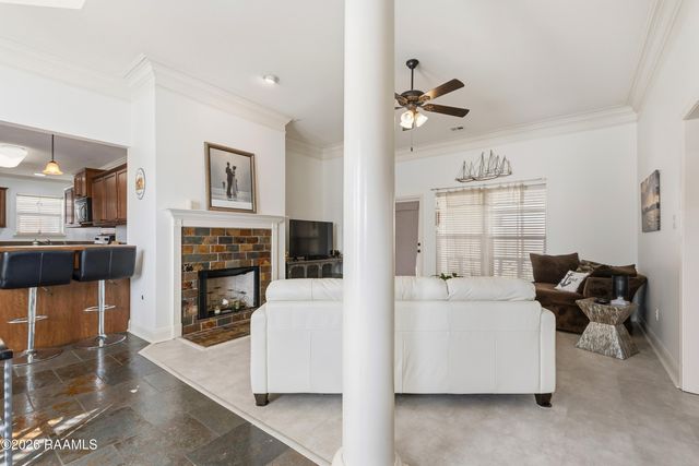 125 Tall Oaks Lane, Youngsville, LA 70592