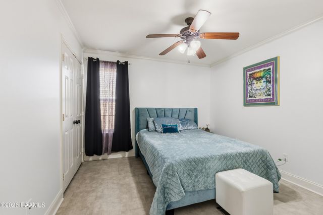 125 Tall Oaks Lane, Youngsville, LA 70592