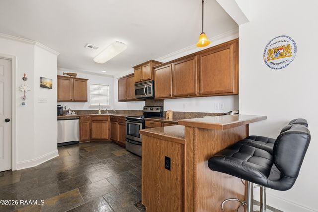 125 Tall Oaks Lane, Youngsville, LA 70592