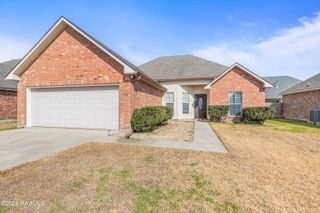 125 Tall Oaks Lane, Youngsville, LA 70592