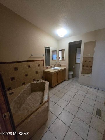 4116 W Moores Lane, Willcox, AZ 85643