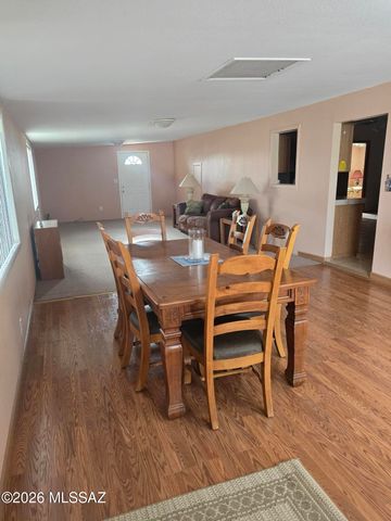 4116 W Moores Lane, Willcox, AZ 85643