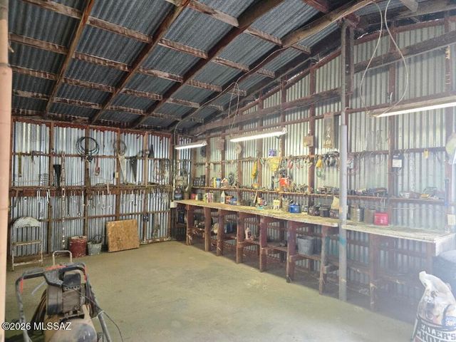 4116 W Moores Lane, Willcox, AZ 85643