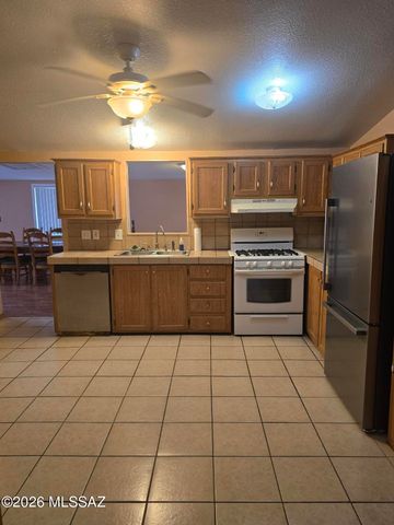 4116 W Moores Lane, Willcox, AZ 85643