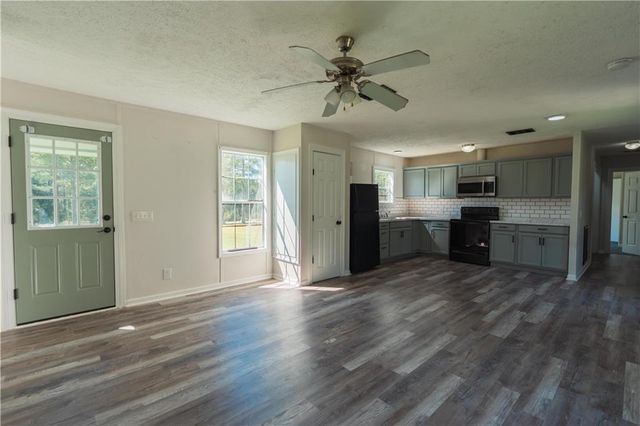 9522 Creekside S Drive, Irvington, AL 36544