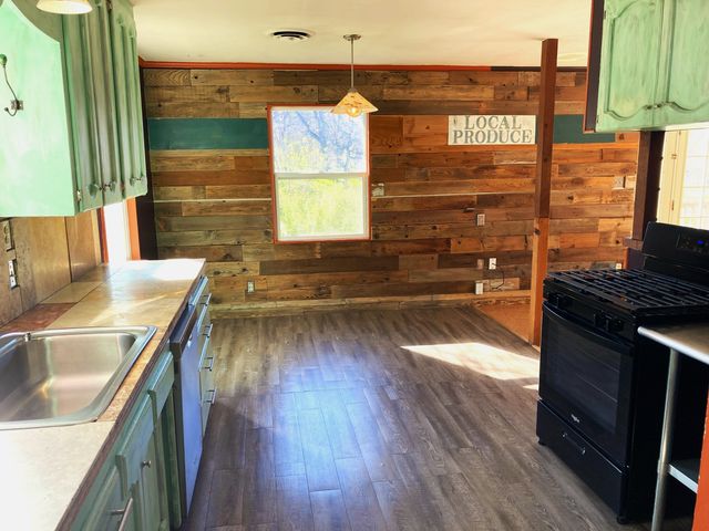 43560 Skyline Drive, Three Rivers, CA 93271