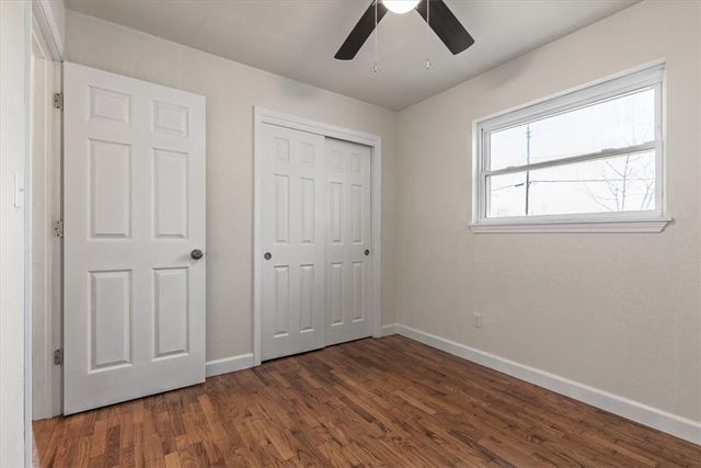 807 N 14th Place, Rogers, AR 72756