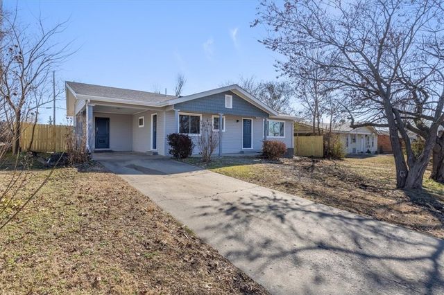 807 N 14th Place, Rogers, AR 72756