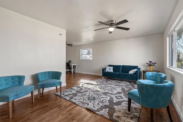 807 N 14th Place, Rogers, AR 72756