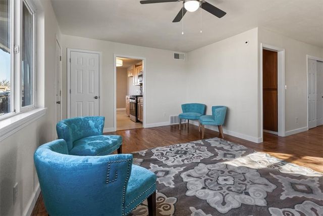 807 N 14th Place, Rogers, AR 72756